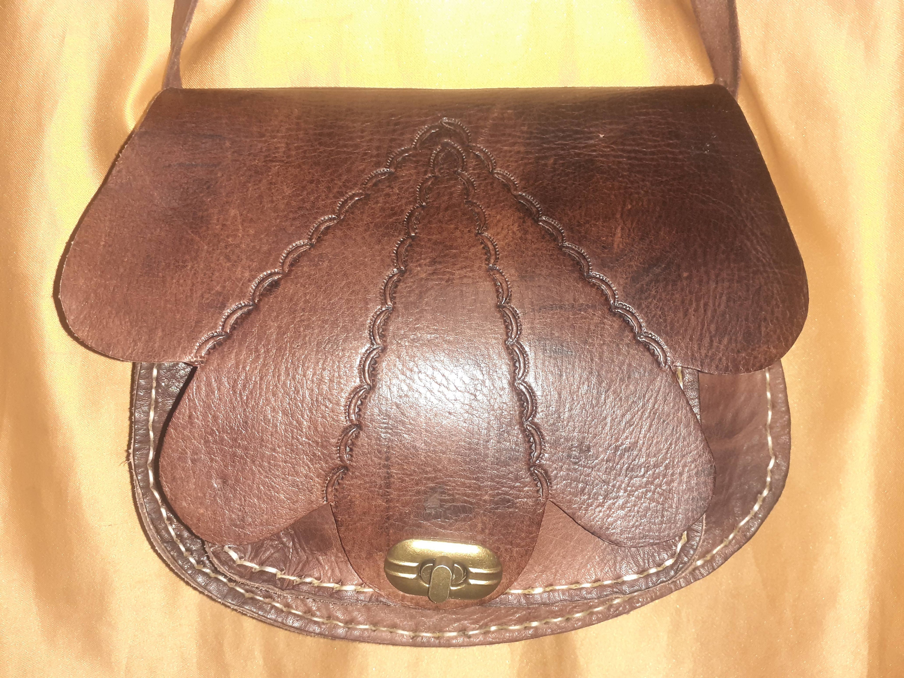 Bolso de hoja mediano click-0