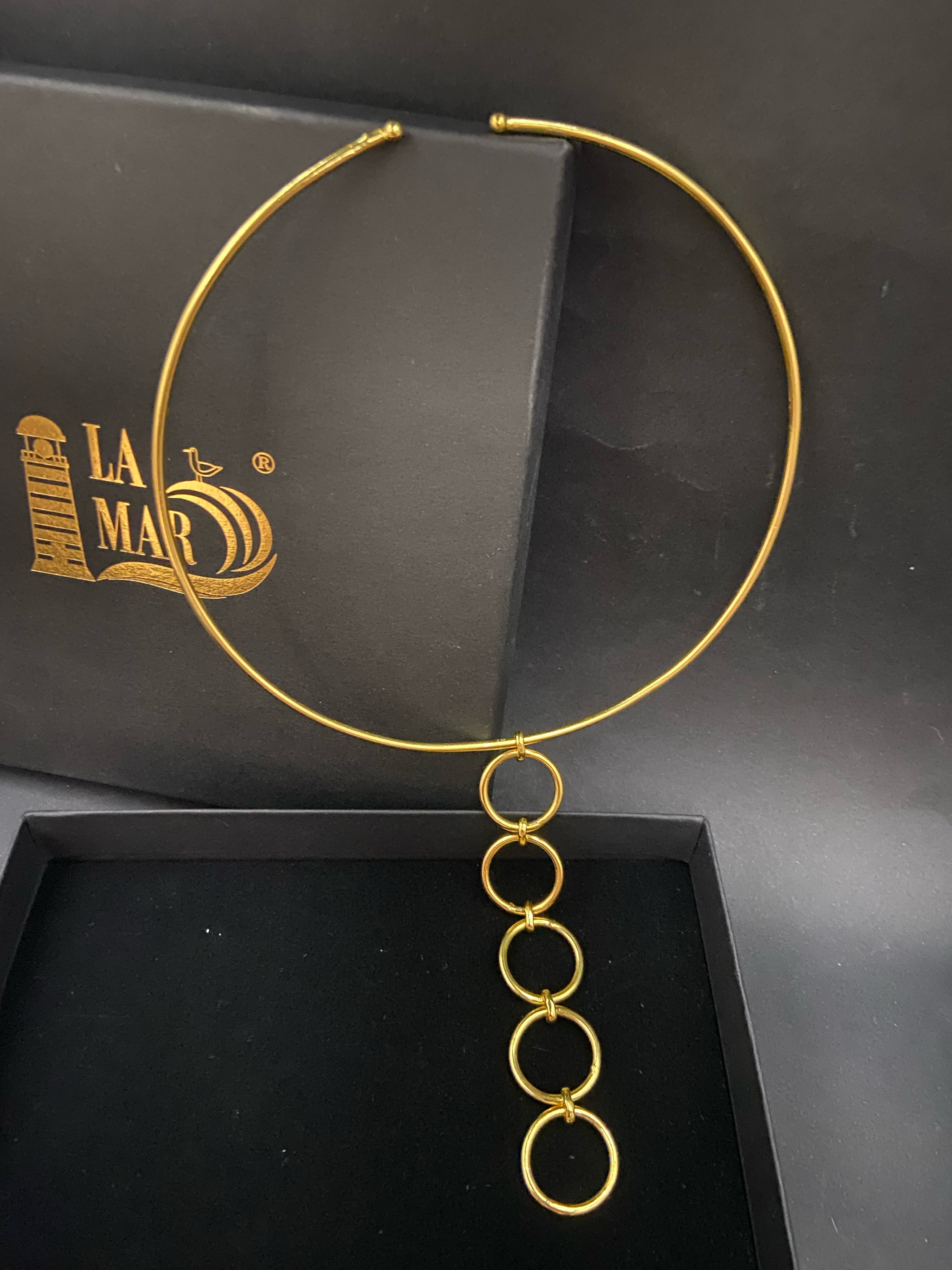 Gargantilla HOOPS con colgante bañada en oro-4